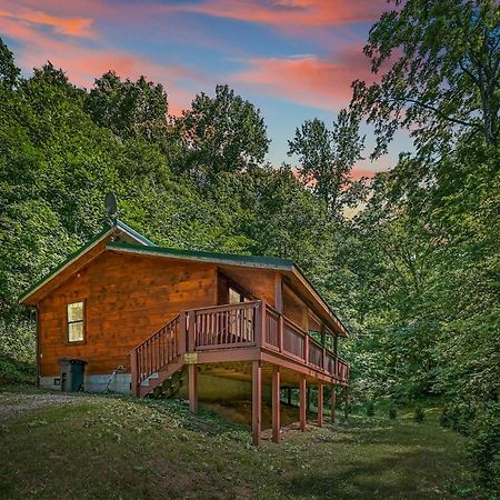 Smoky Mountains Hut Tub Cabin Dog Friendly เซอเวียร์วีล ภายนอก รูปภาพ