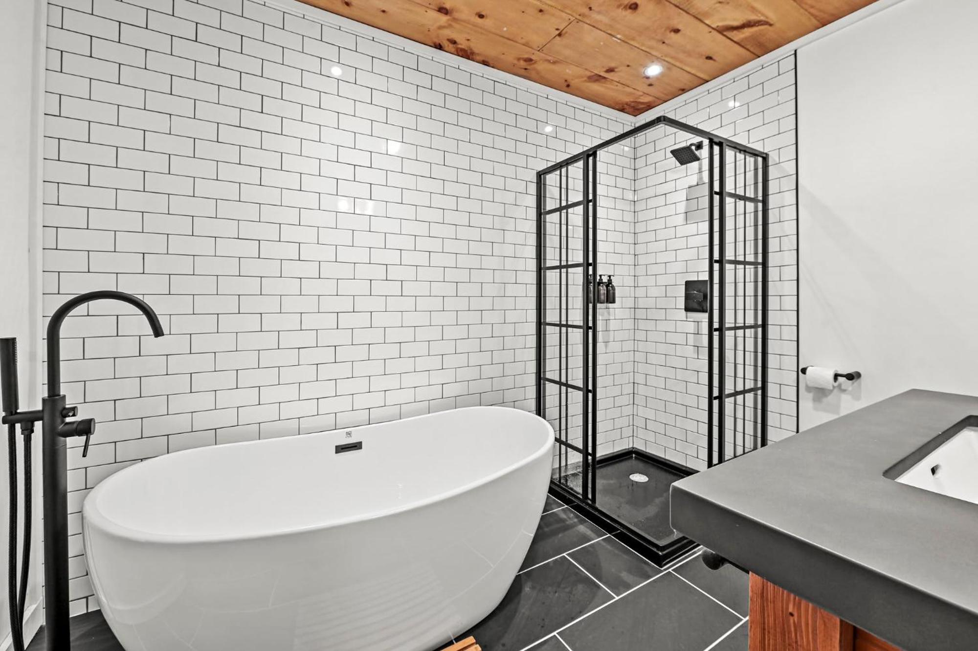 Smoky Mountains Hut Tub Cabin Dog Friendly เซอเวียร์วีล ภายนอก รูปภาพ