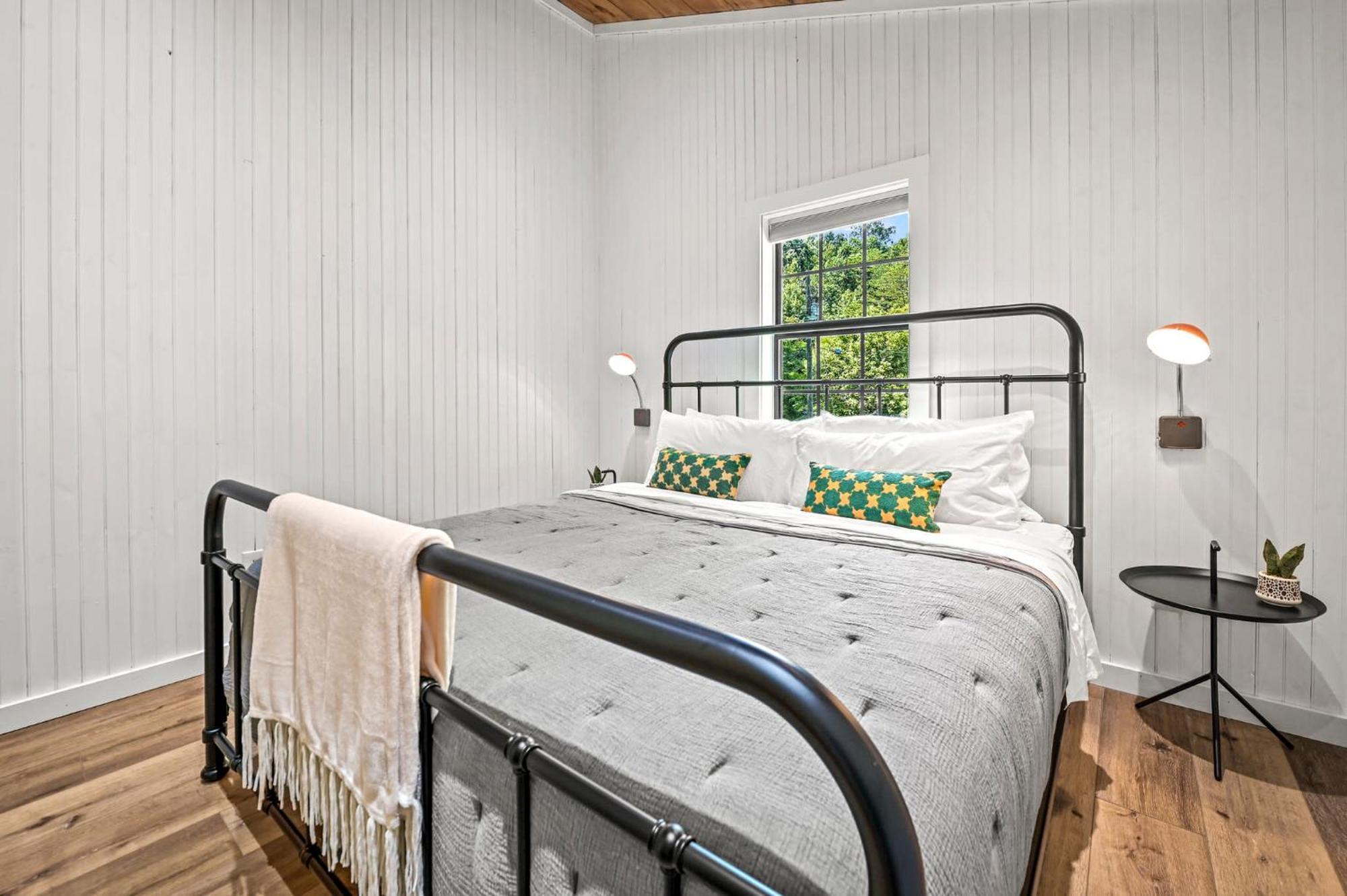 Smoky Mountains Hut Tub Cabin Dog Friendly เซอเวียร์วีล ภายนอก รูปภาพ