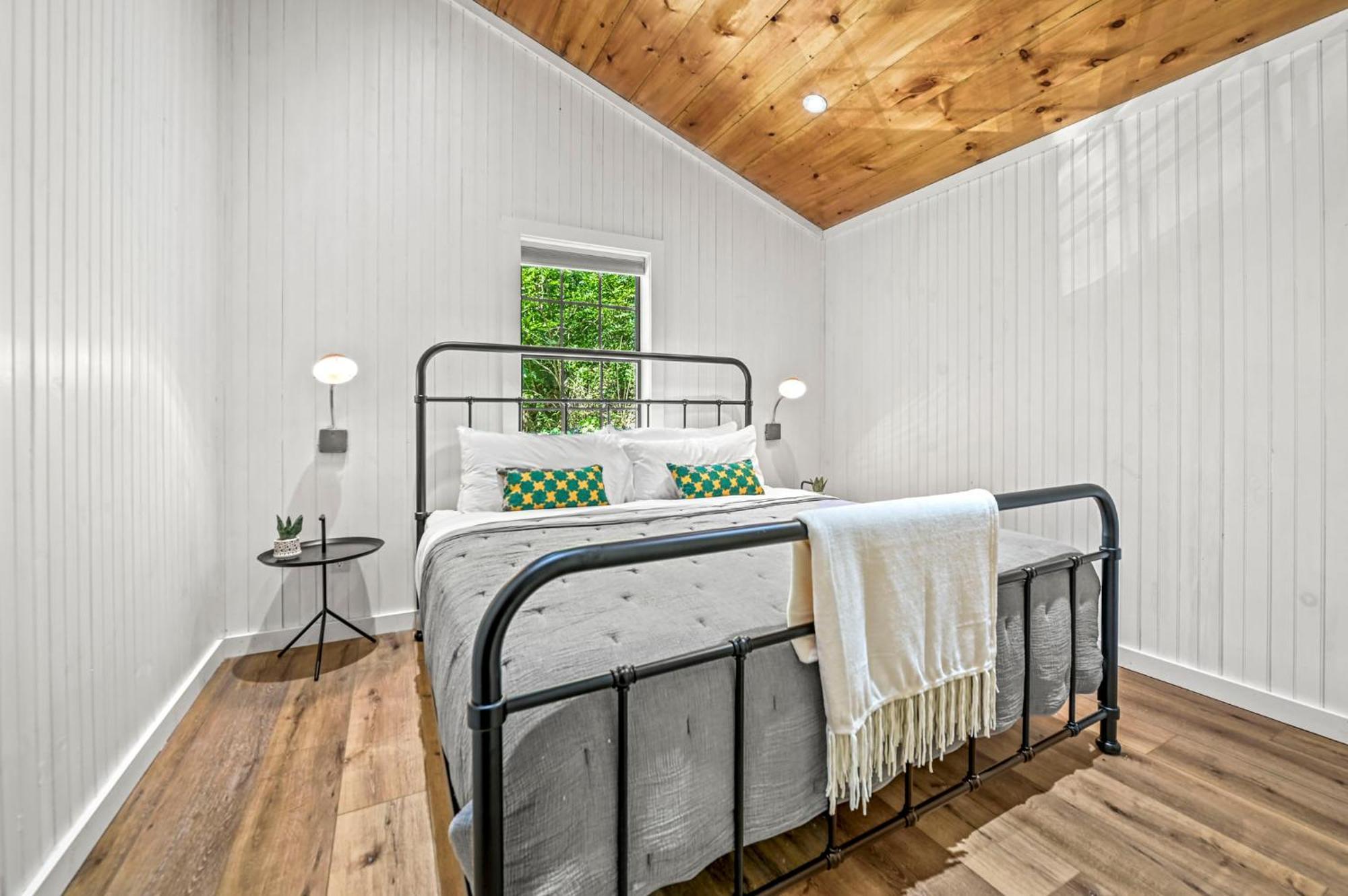 Smoky Mountains Hut Tub Cabin Dog Friendly เซอเวียร์วีล ภายนอก รูปภาพ